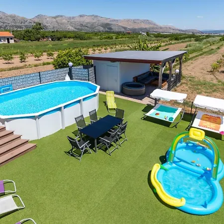 House Opuzen Ii Holiday home *
