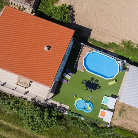 House Opuzen Ii *
